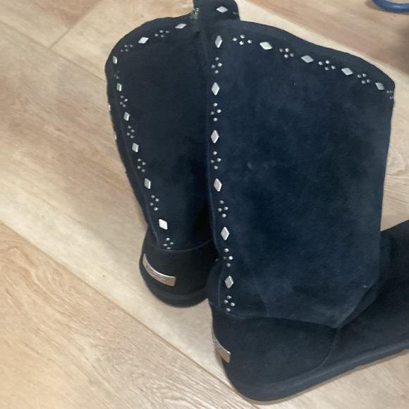 Women’s UGG Joplin 5544 Suede Black Studded Boots. Size 10. NWOT. No box - Picture 3 of 12